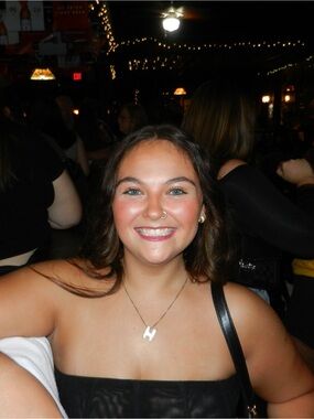 Meet your Posher, Hailey